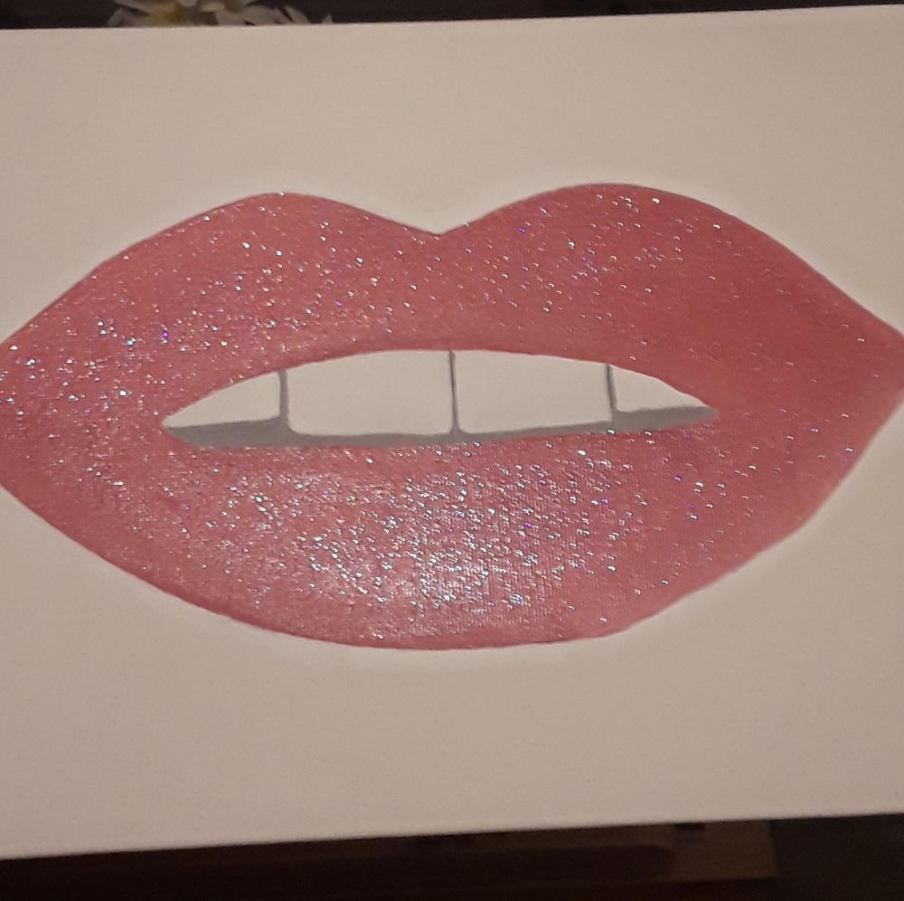 Pink lip painting
